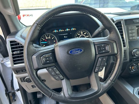 Used 2015 Ford F150 XLT w/ Equipment Group 301A Mid image 4