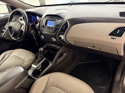 Used 2015 Hyundai Tucson SE image 24