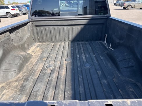 Used 2016 Nissan Titan SV image 11