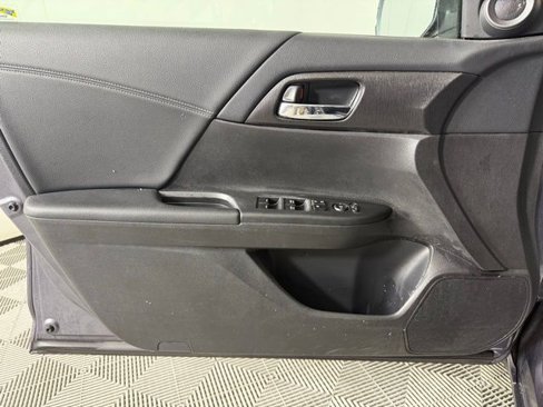 Used 2013 Honda Accord EX image 14