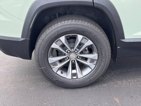 New 2026 Chevrolet Equinox LT image 4