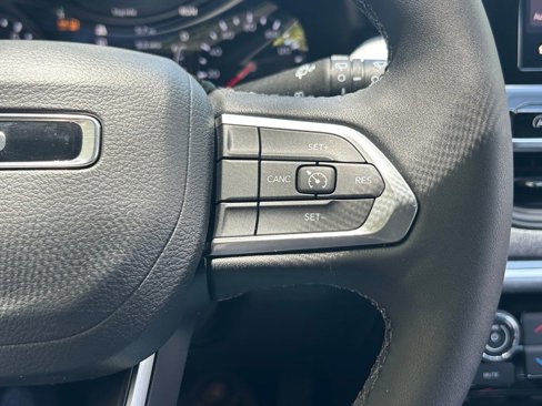 New 2025 Jeep Compass Latitude image 42