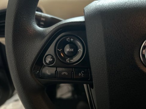 Used 2019 Toyota Prius L Eco image 43