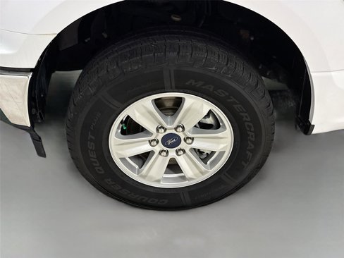 Used 2018 Ford F150 XLT image 26