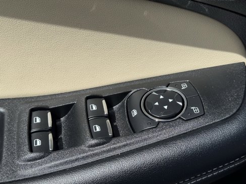 Used 2022 Ford Edge SEL w/ Convenience Package image 23
