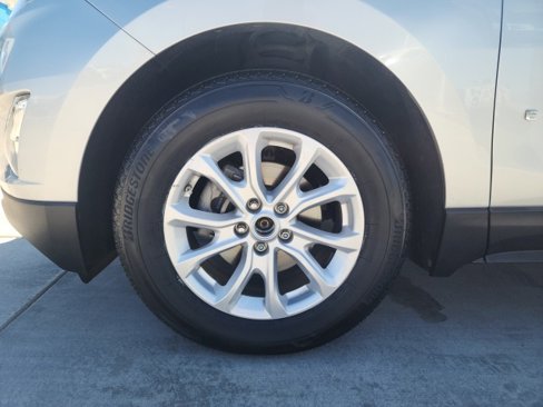 Used 2020 Chevrolet Equinox LS w/ LS Convenience Package image 13