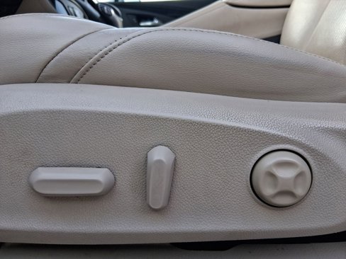 Used 2017 Buick Envision Essence image 12