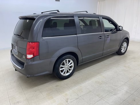 Used 2019 Dodge Grand Caravan SXT image 6