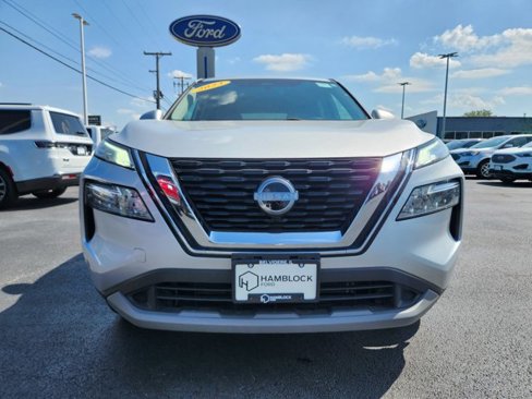 Used 2023 Nissan Rogue SV image 39