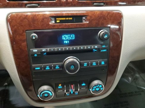 Used 2011 Chevrolet Impala LT image 18