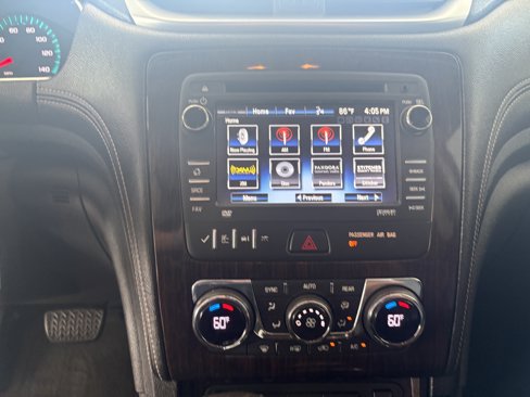 Used 2015 Chevrolet Traverse LT image 14
