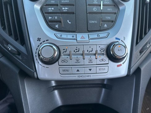 Used 2015 Chevrolet Equinox LT w/ Driver Convenience Package image 30