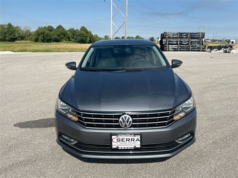 Used 2016 Volkswagen Passat 1.8T SE image 16