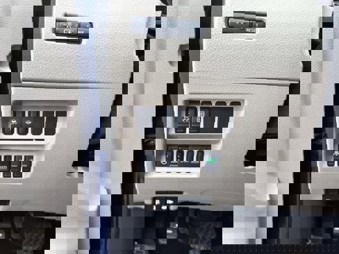 Used 2020 Nissan Rogue Sport SV w/ All-Weather Package image 16