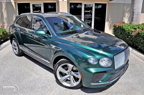 Used 2022 Bentley Bentayga image 2