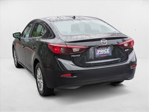 Used 2016 MAZDA MAZDA3 i Touring w/ Popular Equipment Package image 8