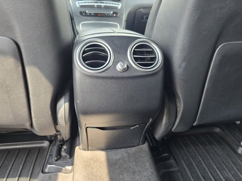 Used 2019 Mercedes-Benz GLC 300 4MATIC image 28