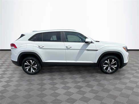 New 2025 Volkswagen Atlas Cross Sport SE image 8