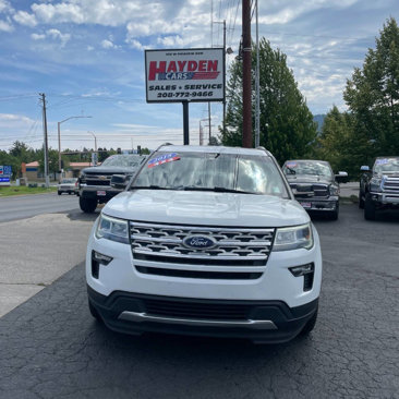 Used 2018 Ford Explorer XLT w/ Equipment Group 201A image 8