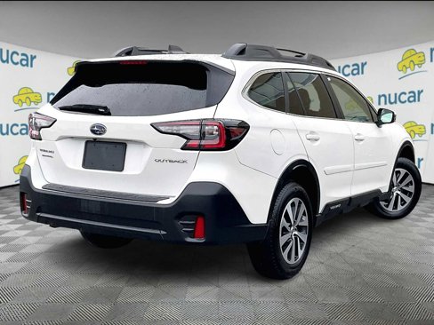 Used 2021 Subaru Outback Premium image 6