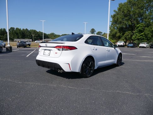 Used 2025 Toyota Corolla SE image 4