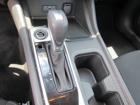 Used 2023 Nissan Sentra SV image 17