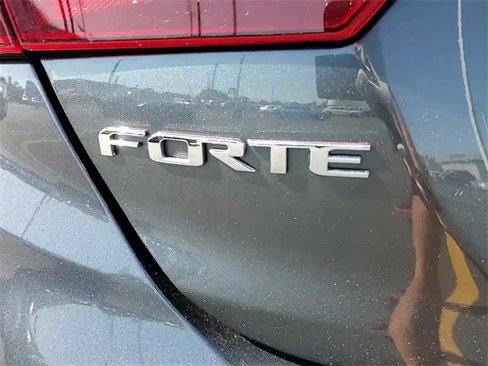 Used 2020 Kia Forte LXS image 7