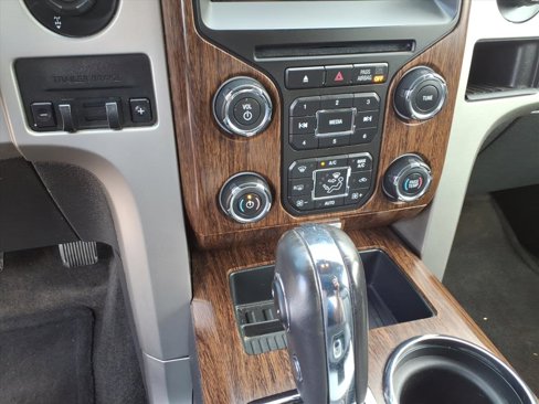 Used 2014 Ford F150 Lariat w/ Lariat Chrome Package image 19