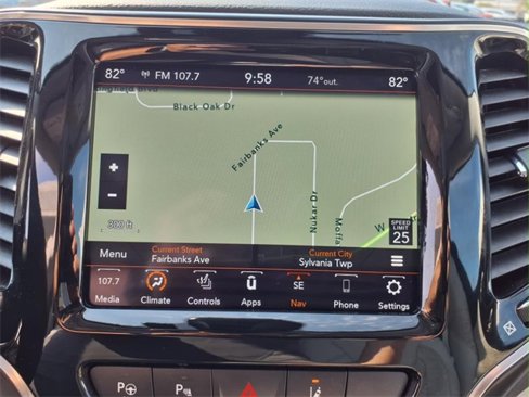 Used 2021 Jeep Cherokee Limited w/ Elite Package image 16