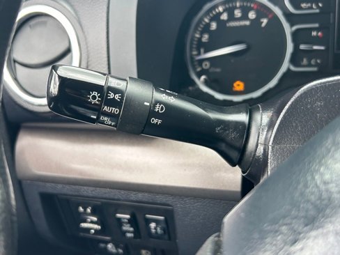 Used 2018 Toyota Tundra SR5 image 35
