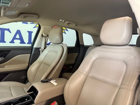 Used 2020 Lincoln Corsair FWD w/ Convenience Package image 8