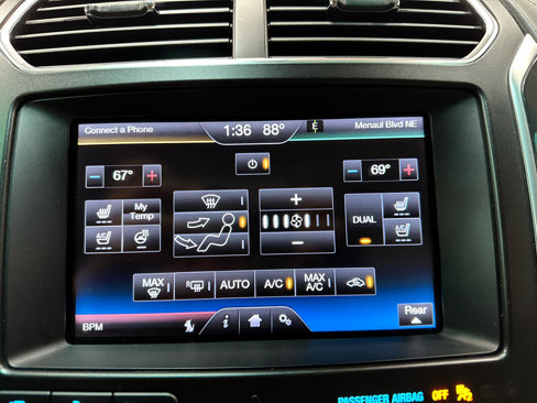 Used 2016 Ford Explorer Platinum image 48