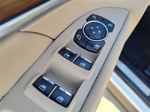Used 2017 Ford Explorer Limited image 20