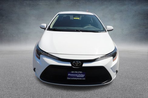 Used 2024 Toyota Corolla LE image 2