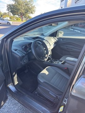 Used 2017 Ford Escape S image 5