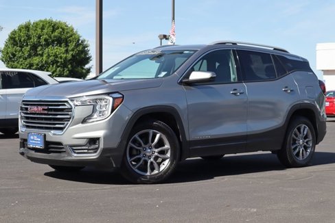 Used 2024 GMC Terrain SLT image 18