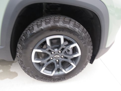 New 2026 Chevrolet Equinox ACTIV image 9