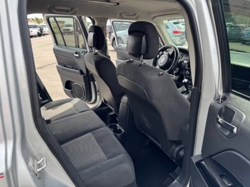 Used 2011 Jeep Patriot Sport w/ PWR Value Group image 12