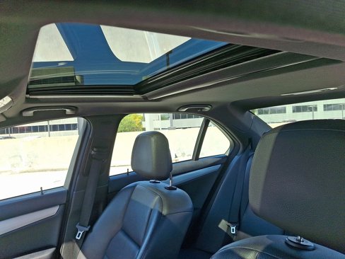Used 2012 Mercedes-Benz C 250 Sedan image 17