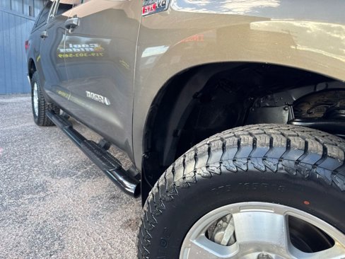 Used 2012 Toyota Tundra 4x4 CrewMax image 44