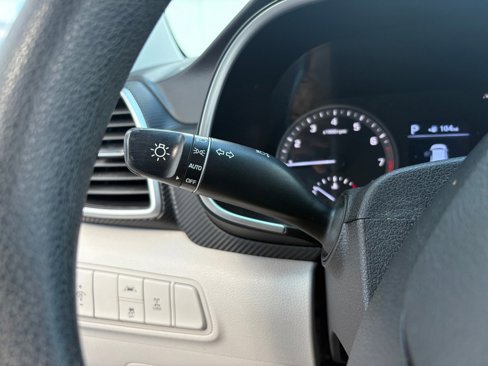 Used 2020 Hyundai Tucson SE image 19