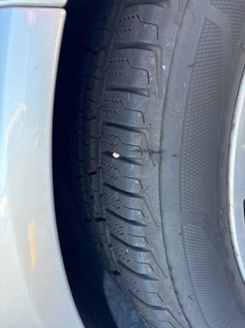 Used 2011 Buick Regal CXL w/ RL3 Preferred Equipment Group image 2