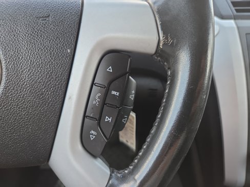 Used 2012 Chevrolet Traverse LT image 18