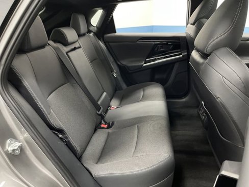 Used 2024 Toyota bZ4X XLE w/ Weather Package image 32