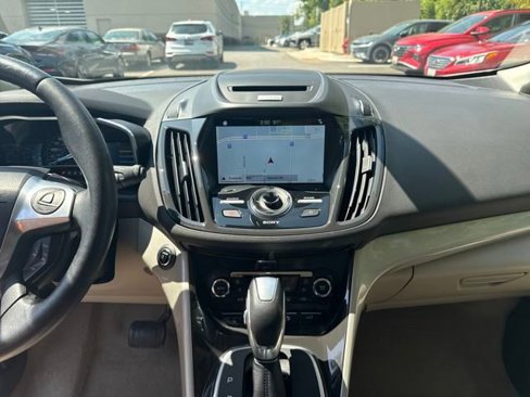Used 2016 Ford C-MAX Energi SEL w/ Equipment Group 302A image 17