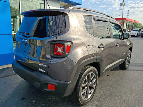 Used 2016 Jeep Renegade Latitude w/ Popular Equipment Group image 6