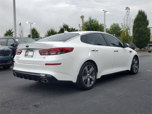 Certified 2020 Kia Optima S image 4