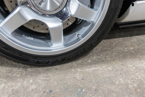 Used 2006 Ford GT image 16