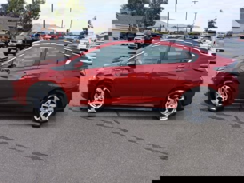 Used 2019 Chevrolet Volt LT image 2