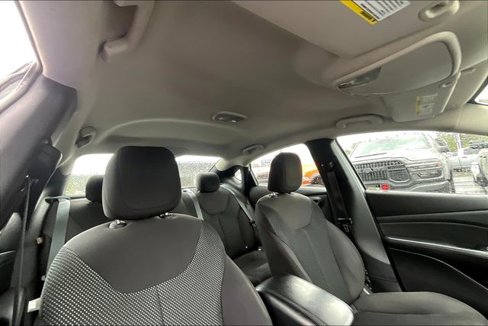 Used 2015 Dodge Dart SE w/ Convenience Group image 18